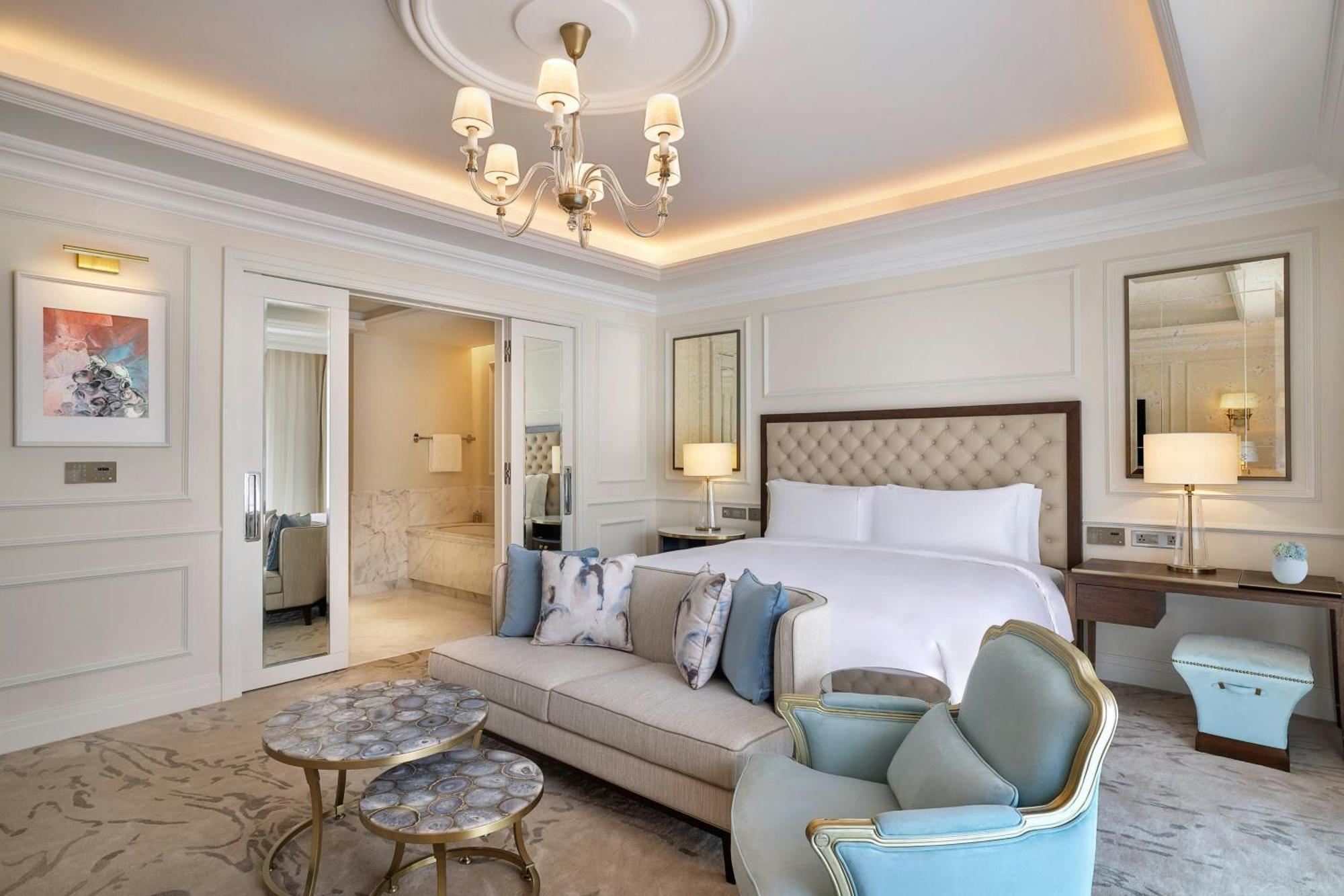Hotel The Ritz-Carlton, Amán Exterior foto A bedroom at the hotel